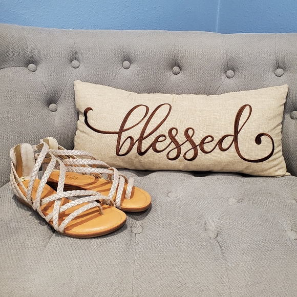 Carlos Santana Other - NWOB Carlos by Carlos Santana Amara Sandals size 5